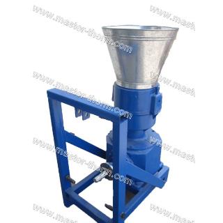 Wood and fodder pelletizer transmission from PTO shaft